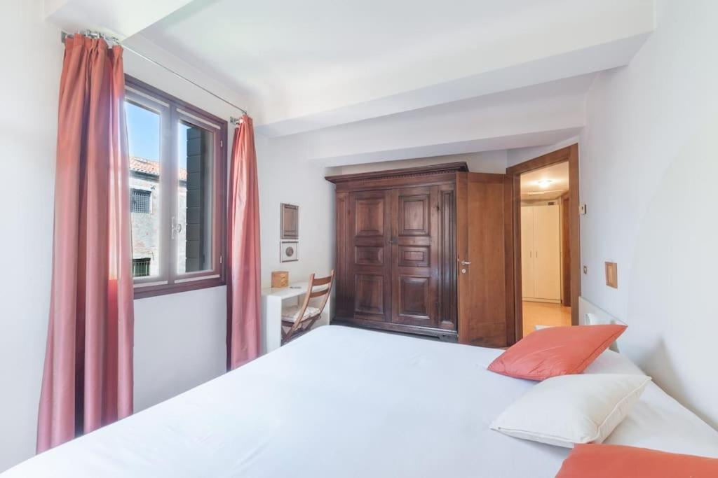 Ca' De La Comare, Relaxing And Elegant Apartment On Canal Grande เวนิส ภายนอก รูปภาพ